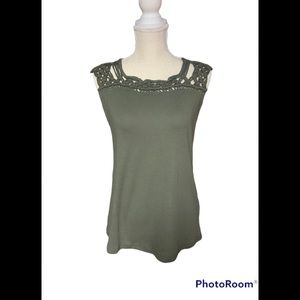 New!  Mur‎ Mur top